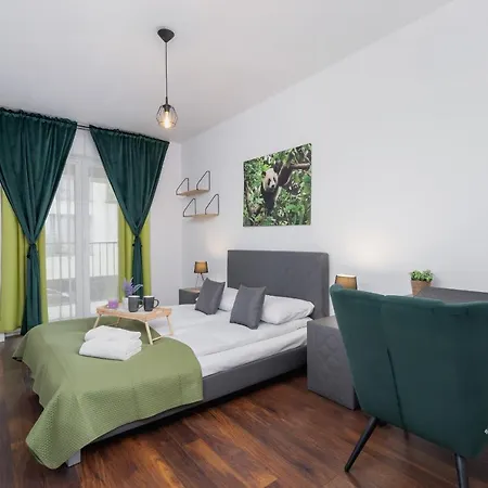 Apartment Pet-friendly Slusarska Cracow By Renters