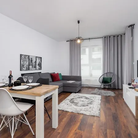 Apartment Pet-friendly Slusarska Cracow By Renters *
