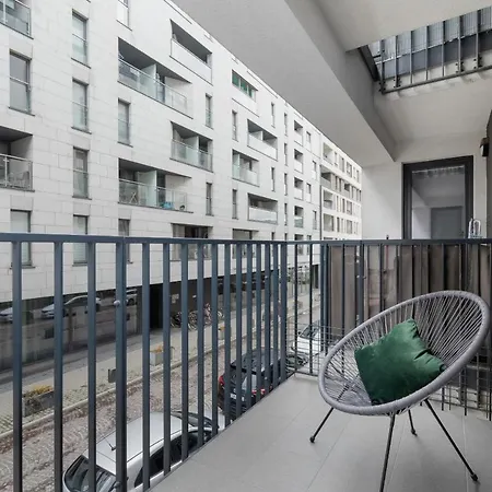 Pet-friendly Slusarska Cracow By Renters Apartment *