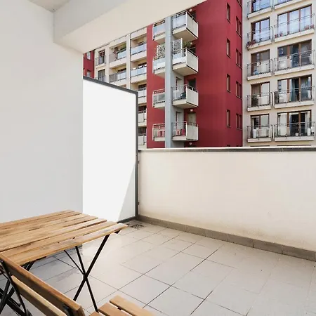 Apartment Pet-friendly Slusarska Cracow By Renters *