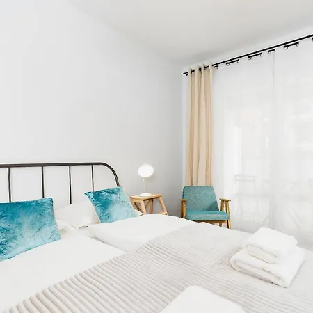 Pet-friendly Slusarska Cracow By Renters