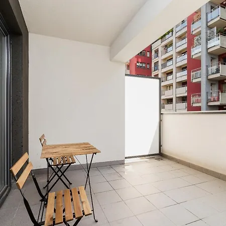 Apartment Pet-friendly Slusarska Cracow By Renters