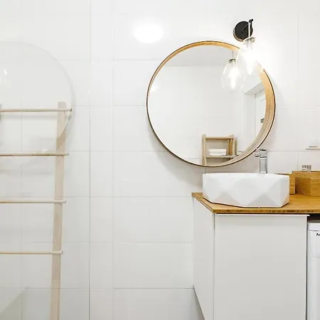 Pet-friendly Slusarska Cracow By Renters Apartment Krakau